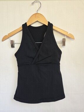 Lululemon Black Sleeveless V-Neckline Athletic Bra Tank Size 6